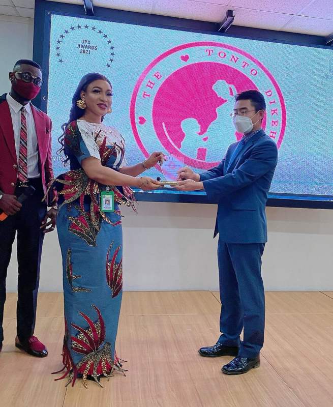 Tonto Dikeh's Foundation Awarded Philanthropic Group Of The Year