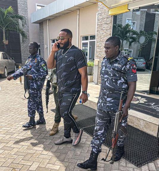 Nigerian Police Escorts Social media Kiddwaya