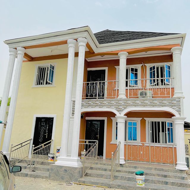 Skit makers, Twinz Love, rejoice as they acquire multi-million naira house (Video)