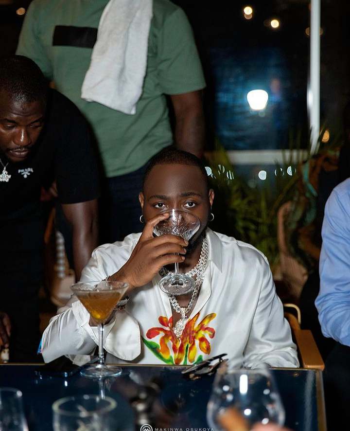 Davido sends strong message to hoodlums planning to raid his house in Banana Island (Video)