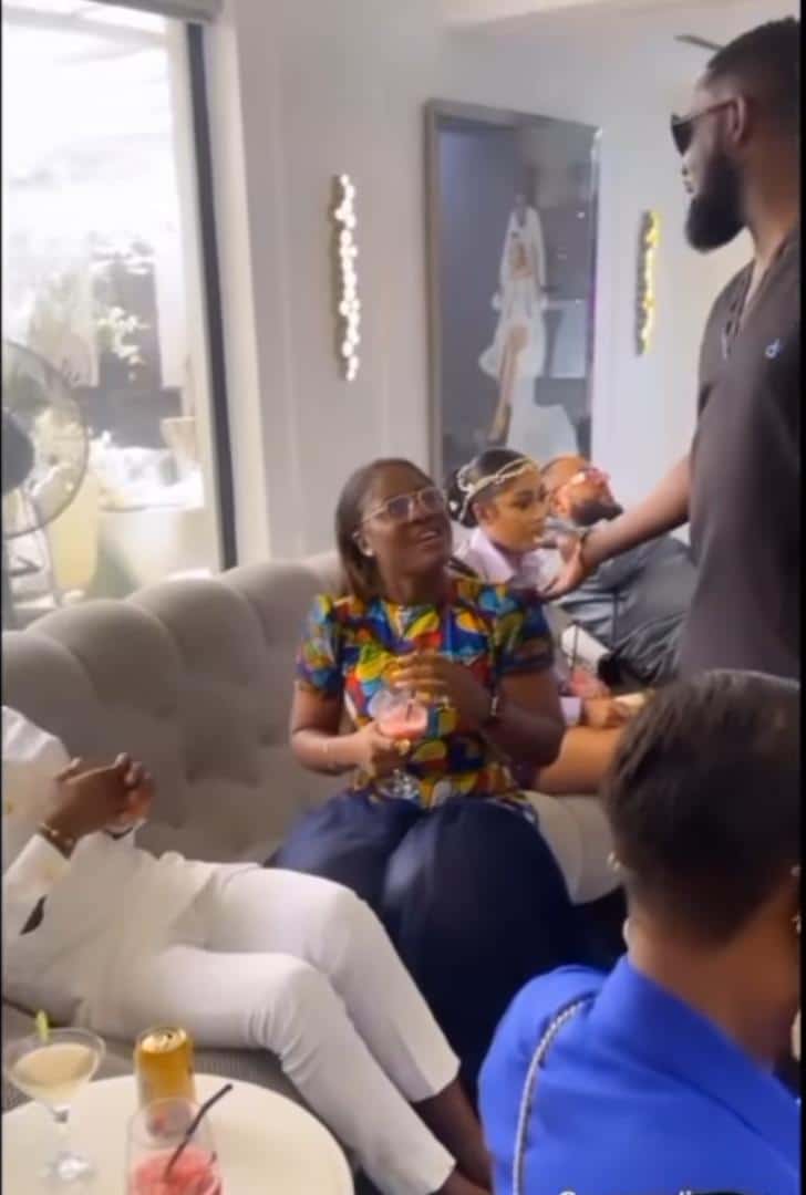 Alex Unusual, Ozo, and others, storm AY Makun and wife's house to celebrate child dedication (Video)Alex Unusual, Ozo, and others, storm AY Makun and wife's house to celebrate child dedication (Video)