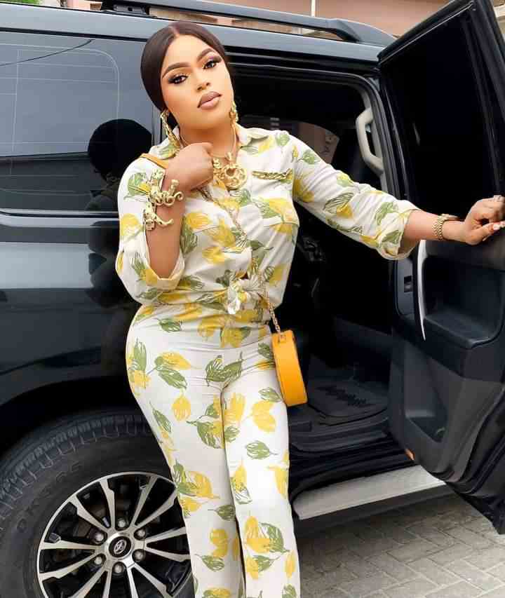 "Even camel no get this kind toe" - Sabinus ridicules Bobrisky for flaunting her 'fresh' leg online