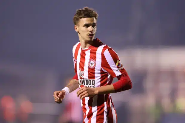 Romeo Beckham signs one-year deal with Brentford's B team