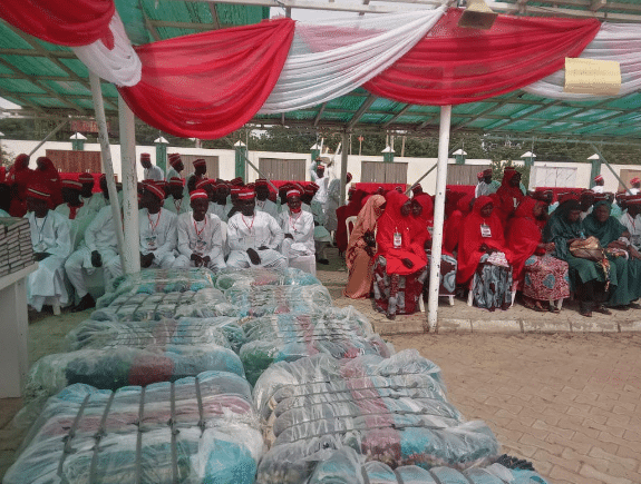 Kano state government conducts mass wedding for 1,800 couples, gifts them cash, food, furniture, clothing