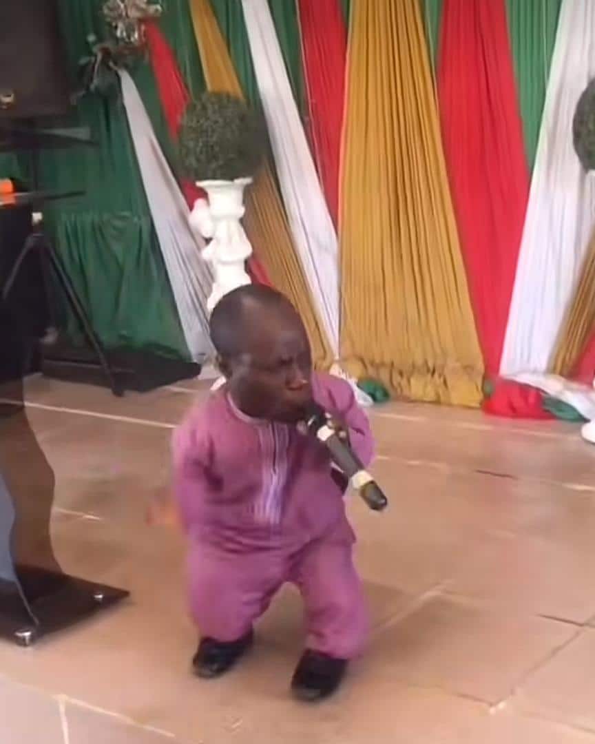 Pastor goes viral over his electrifying voice following heavenly service
