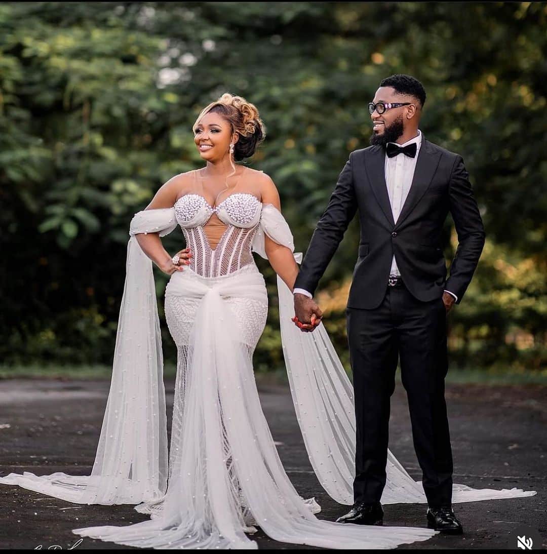 Why Ekene Umenwa left husband to kneel before Moses Bliss – MC at couple’s wedding reception, explains