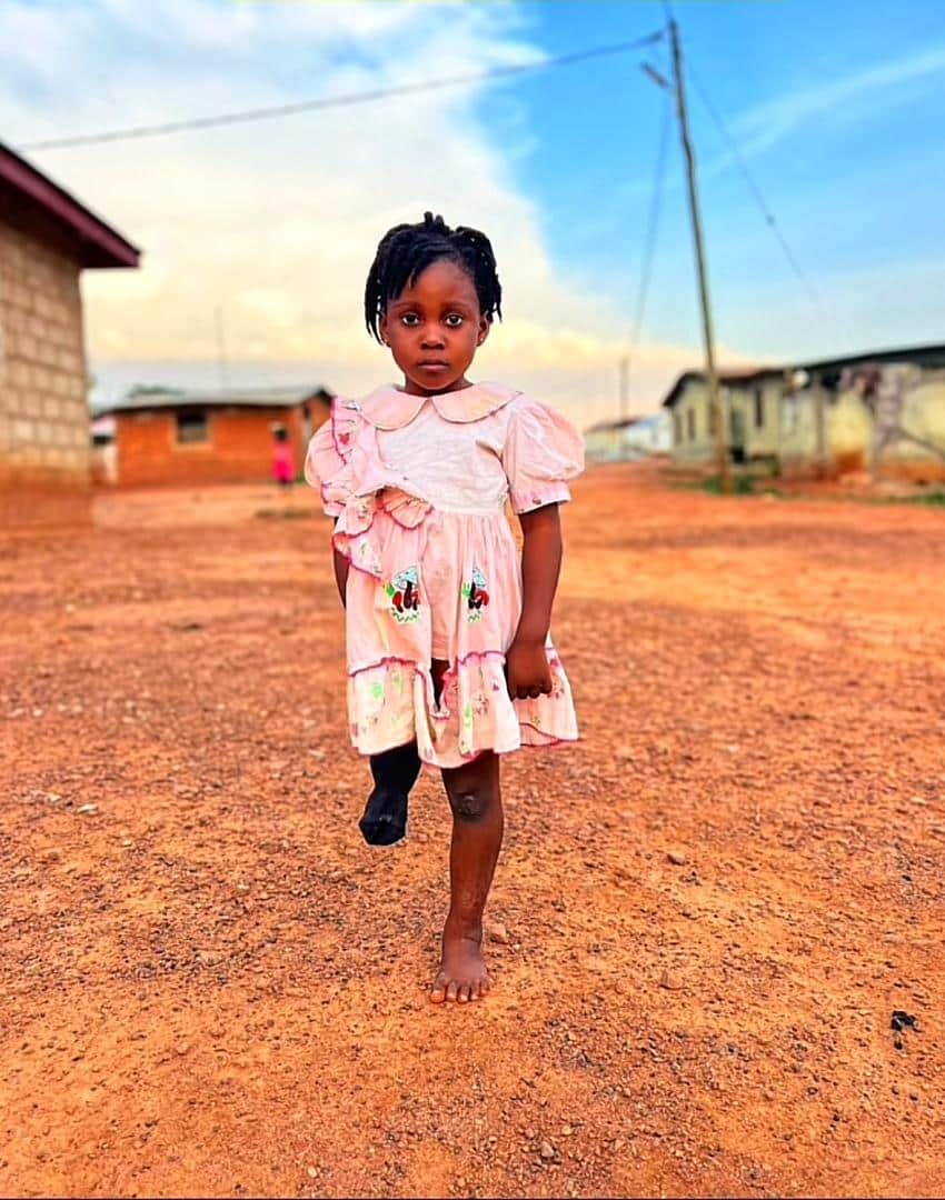 "She survived accident that claimed 20 lives" - Little girl gets scholarship as she marks 5th birthday