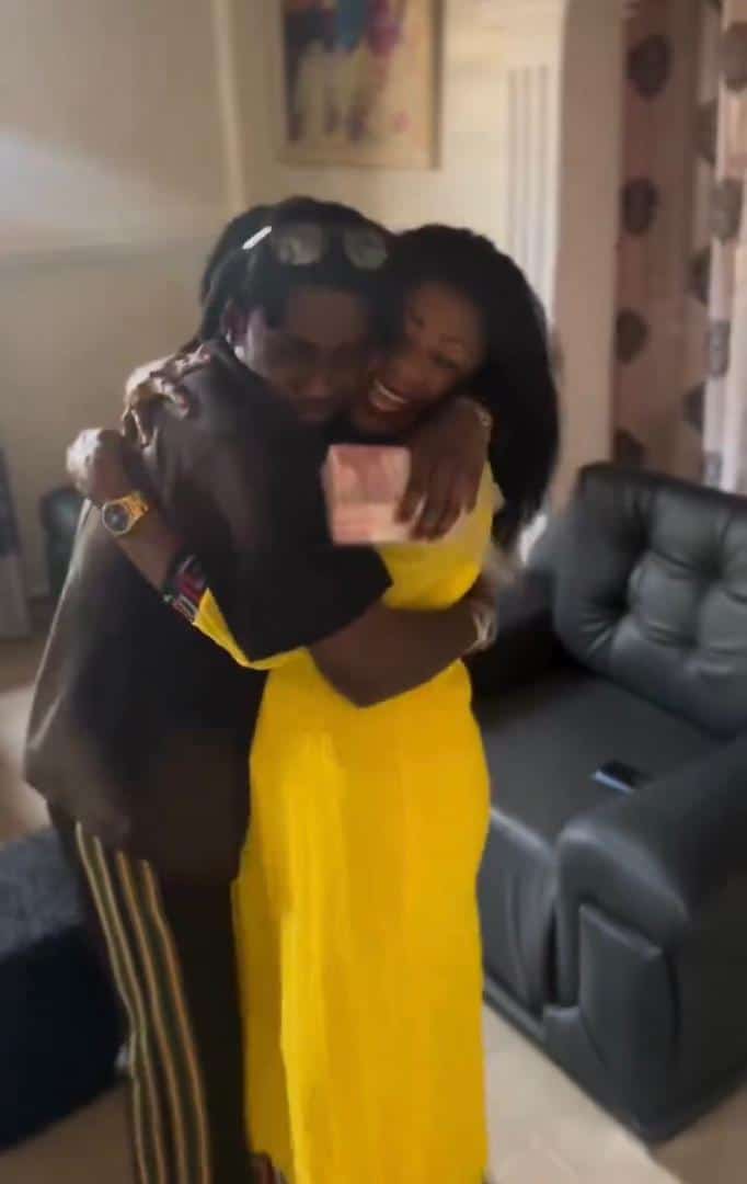 "The only reason man dey hustle" - Shallipopi in tears as he visits mother