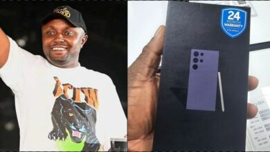 Isreal DMW mocked as he posts N2.7M receipt of his new phone