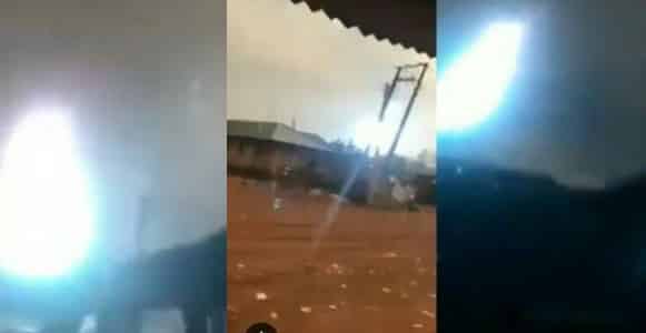 Lightning and thunder strike cause panic In Edo State (Video) 