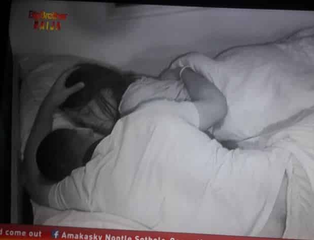 BBNaija: Frodd dumps Venita to spend the night on Esther's bed (video)