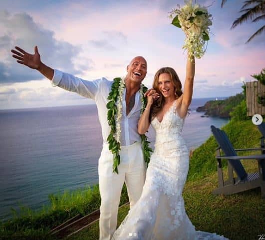 Dwayne 'The Rock' Johnson marries his girlfriend of 12 years (photos) 