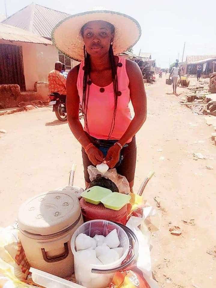 I make more than salary earners - Graduate who sells food using a wheelbarrow
