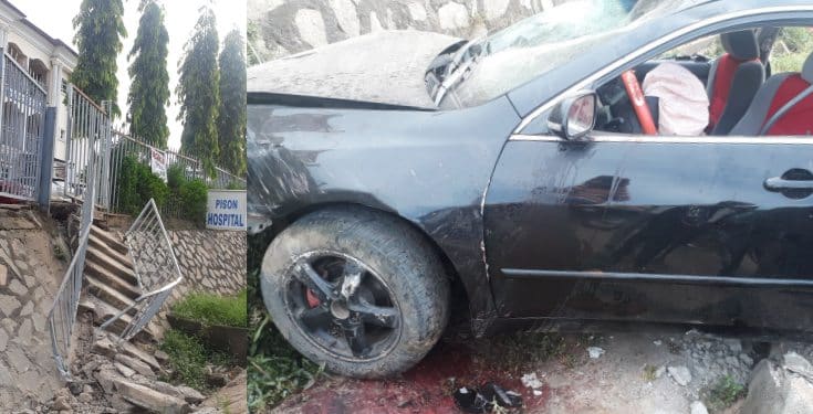 Abuja hospital allegedly rejects a man who had an accident at their frontage