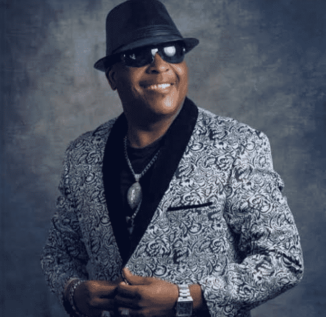 Juju musicians celebrate Shina Peters on his 62nd birthday