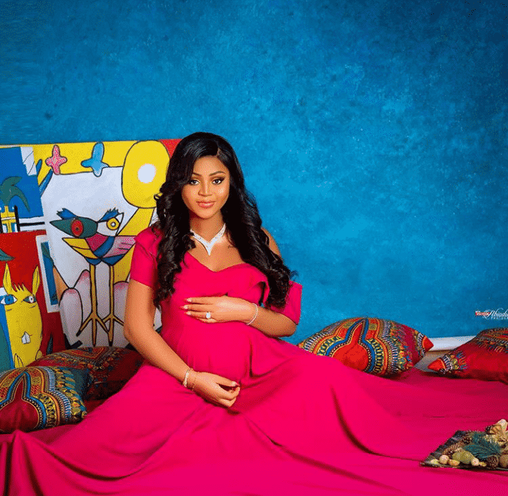 Regina Daniels baby bump photos 