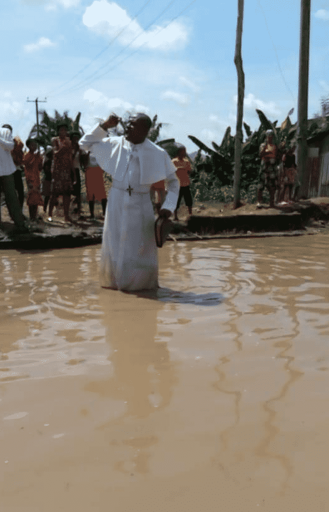 Rev. leads church to protest