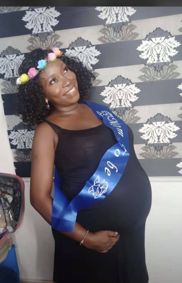 Lady dies after giving birth