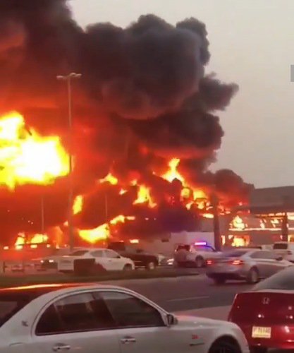 Fire razes market in Ajman
