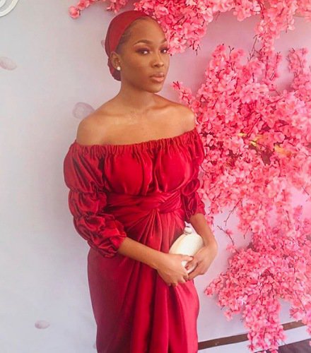 DJ Switch Plays Vee's Song