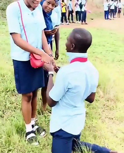Student proposes to girlfriend after WAEC