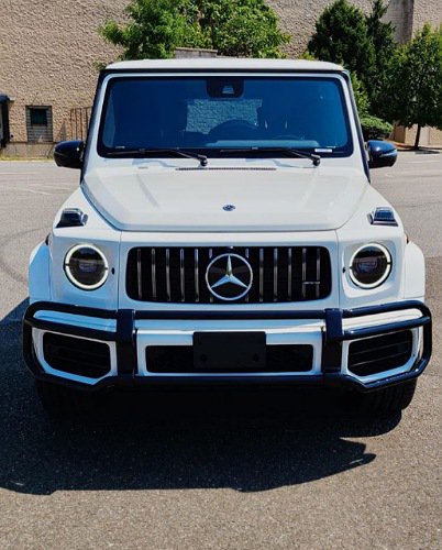 Bobrisky Brabus G63 ₦140 million