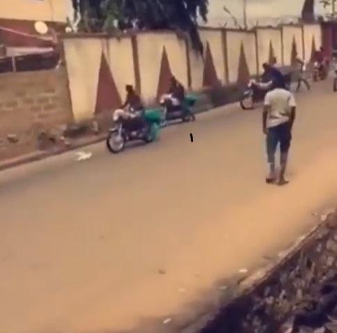 hoodlums stealing brand new bikes from senator teslim folarin's house in ibadan