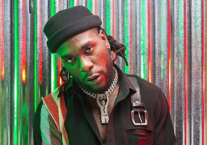 Burna Boy apologizes over tweets