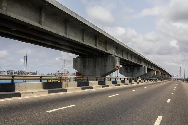 curfew lagos, empty road