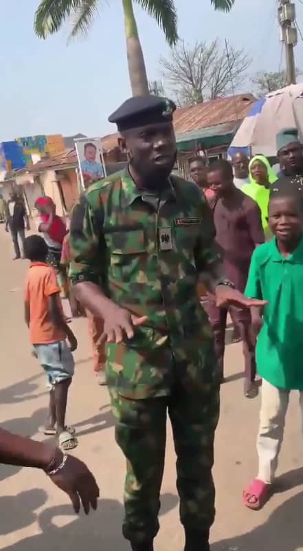 Youths hail soldier who advised them