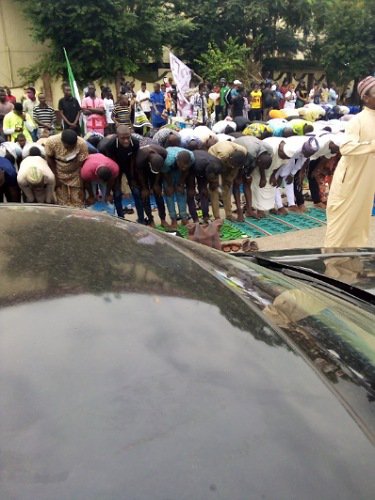 #EndSARS Jummat Prayers On The Road