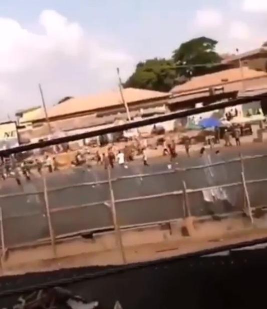 Okada riders clash with Agodi prison officials in Ibadan (Video)