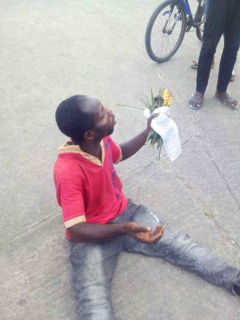 Man caught making incantations with fetish items at a cemetery in Rivers state