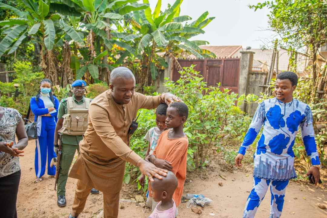 Young boy hawking sachet water gets scholarship, house, business for mom after stranger shared a video of him online