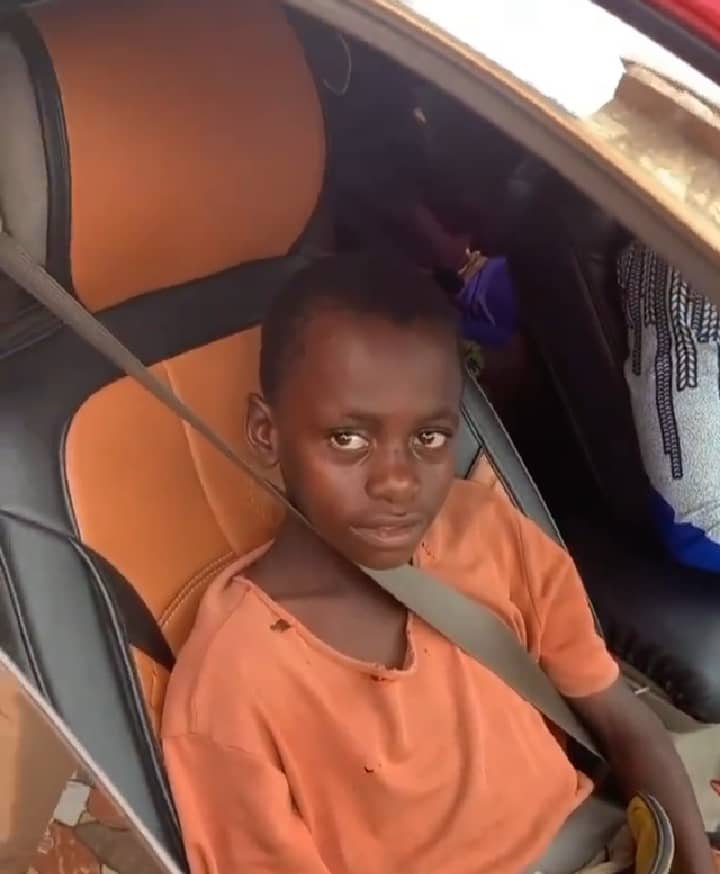 Little boy offered scholarship by Sinach