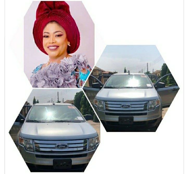 Actress, Bimbo Akinsanya gifts herself a brand new car