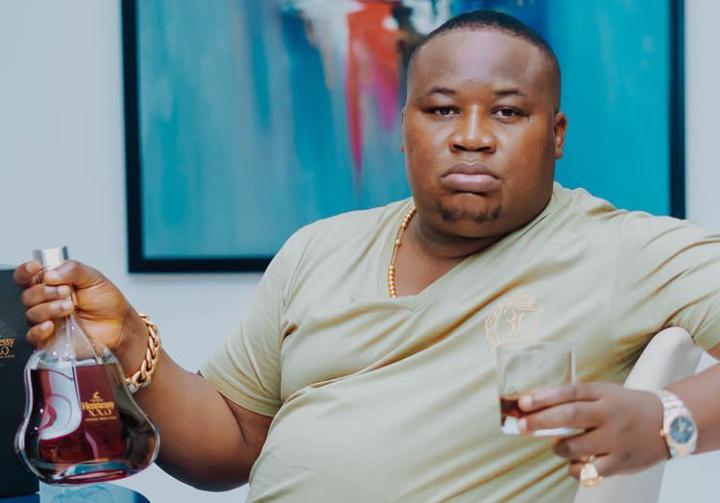 Man accuses Cubana Chiefpriest