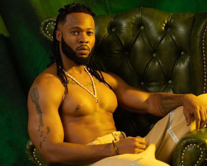 Flavour serenades his father for Christmas