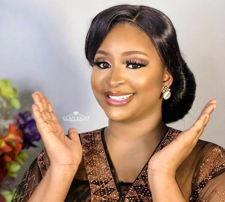 Etinosa welcomes her first child