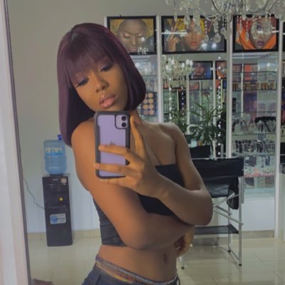 Lady order N400k dress