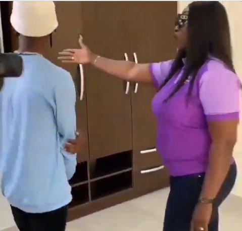 Laycon receives keys to the house