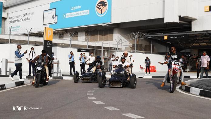 Davido welcomed in Ghana with fleets of Power bike (Video)