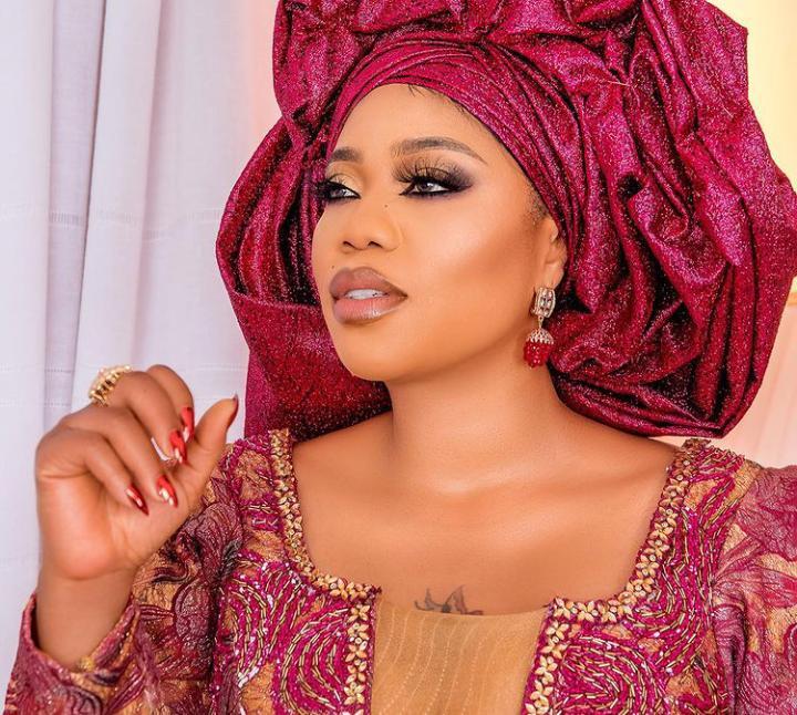 Toyin Lawani reacts