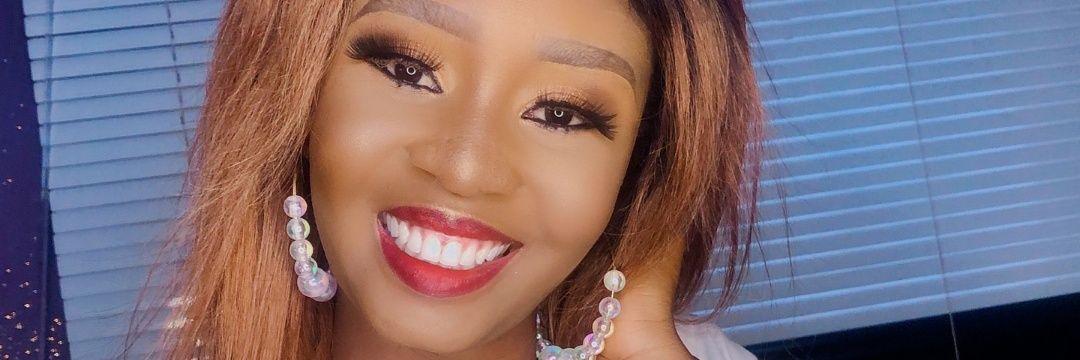 Lady shows off transformation photos