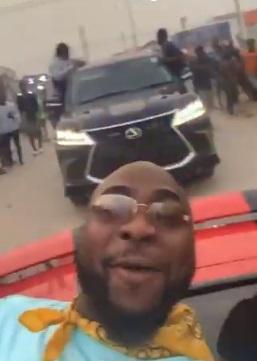 Teni Makanaki lauds Davido after paying her surprise visit (Video)