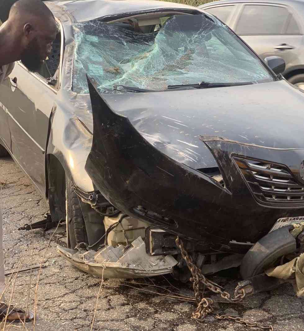 Wizkid's baby mama, Shola Ogudu survives car crash (Photos)