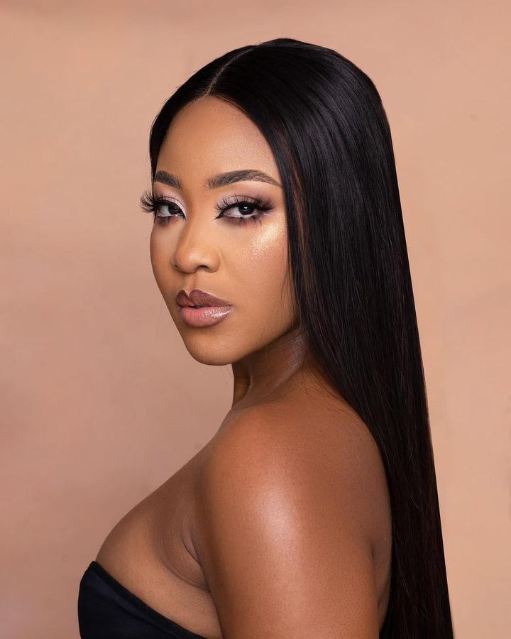 "I’m the brightest star you’ll ever see" – Erica brags while showing off melanin popping skin