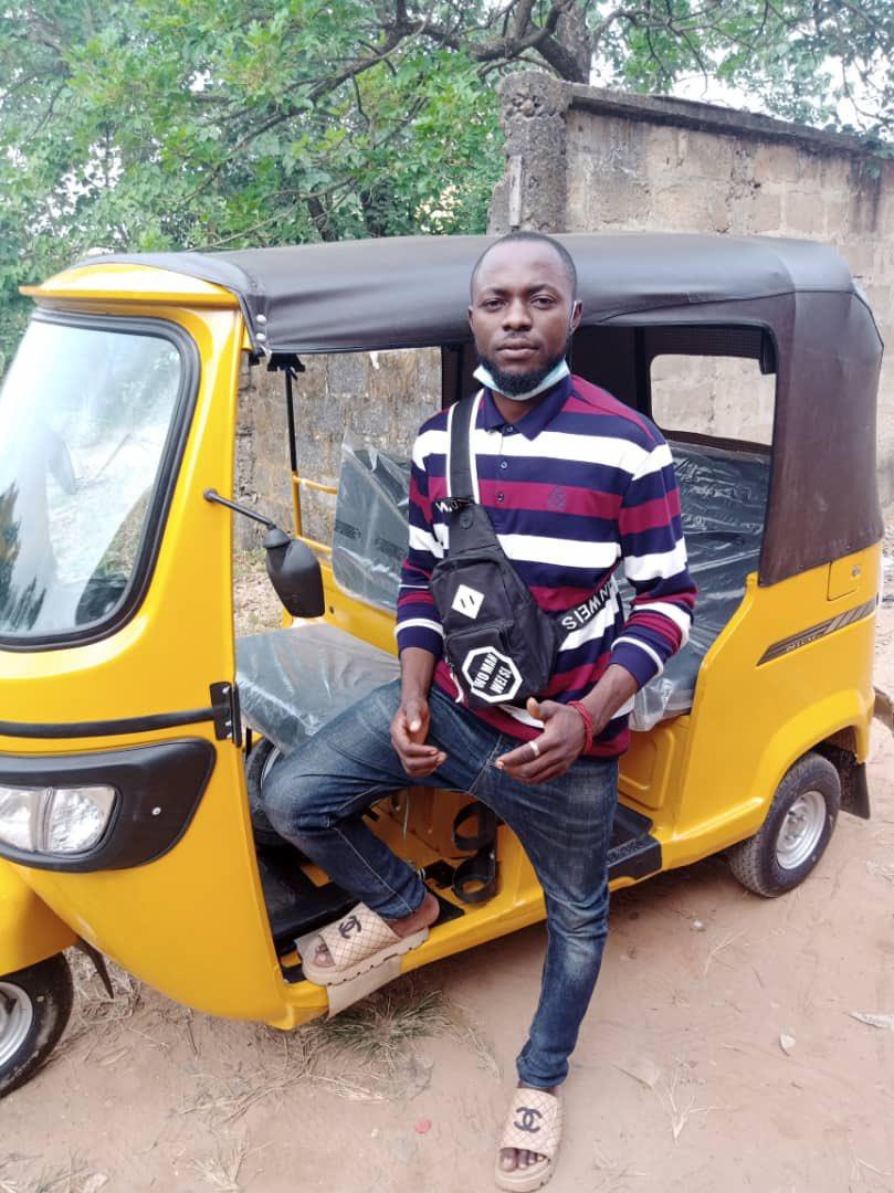 Man rewards ‘Okada’ rider