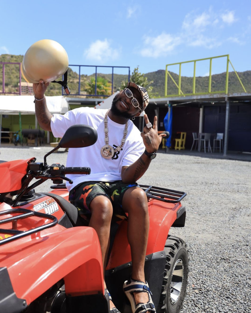 Davido spotted holding hands with alleged new girlfriend (Video)