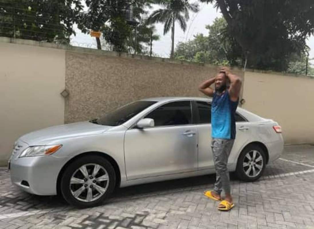Flavour gifts childhood friend a brand new car (Photos)